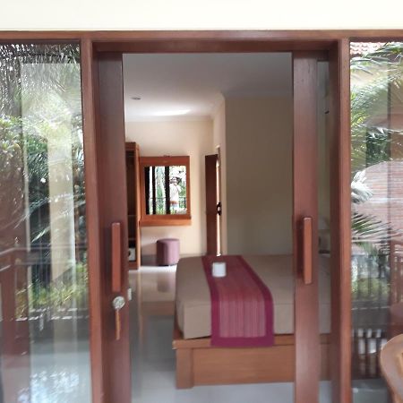 Krisna House Hotel Ubud  Exterior photo