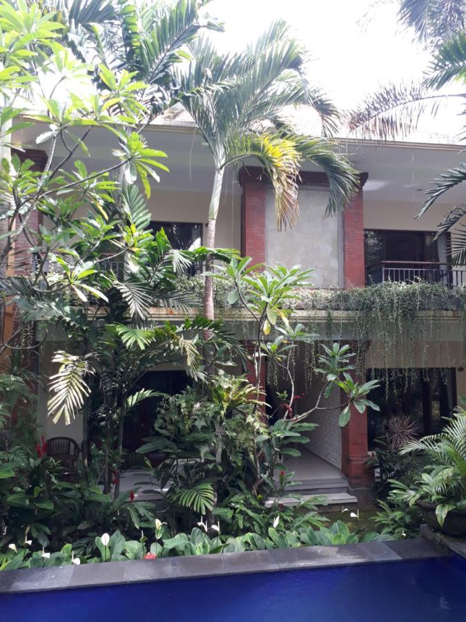 Krisna House Hotel Ubud  Exterior photo